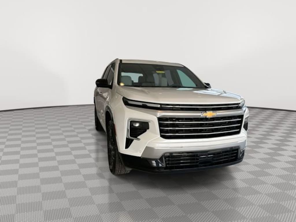 Used 2024 Chevrolet Traverse Premier SUV
