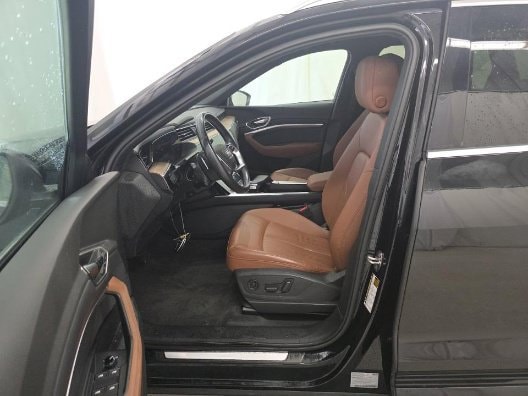2024 Audi Q8 e-tron Premium - Photo 6