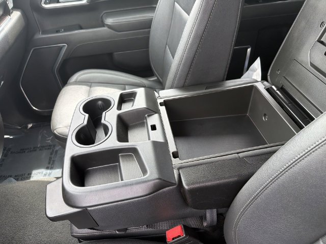2025 GMC Sierra 1500 SLT - Photo 24