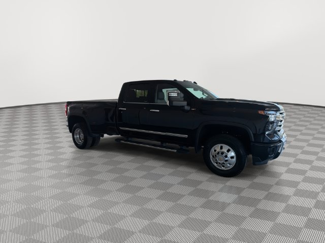 2026 Chevrolet Silverado 3500HD High Country - Photo 14