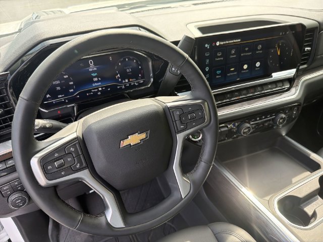 2025 Chevrolet Silverado 3500HD LTZ - Photo 18