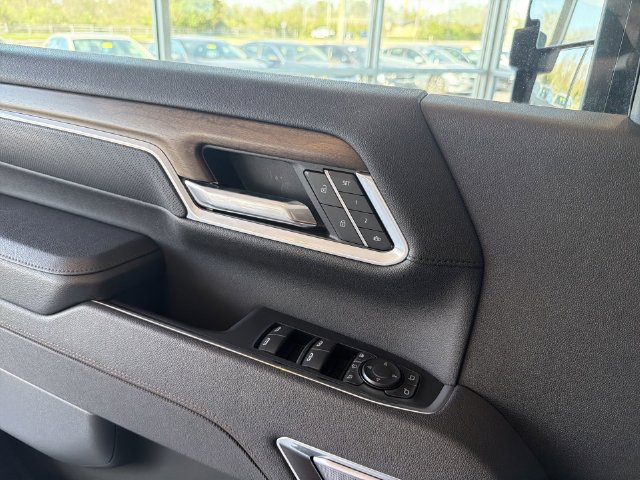 2026 Chevrolet Silverado 3500HD High Country - Photo 23