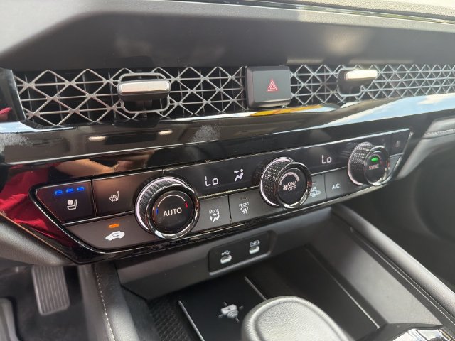 2024 Honda Accord Hybrid Touring - Photo 30