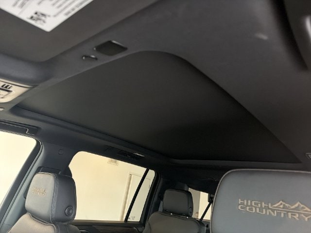 2024 Chevrolet Suburban High Country - Photo 28