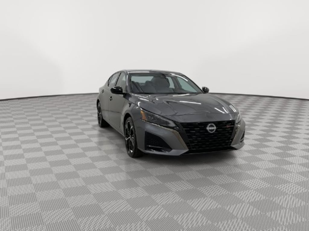 Used 2025 Nissan Altima SR Sedan