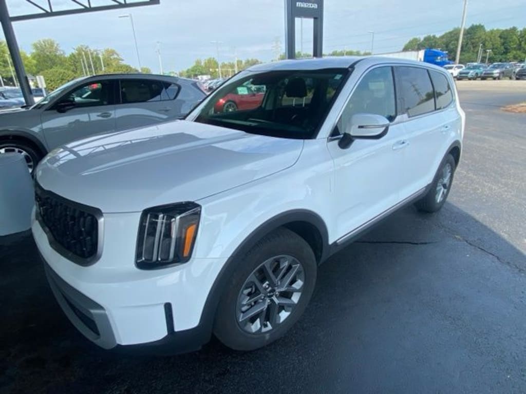 Used 2025 Kia Telluride LX SUV