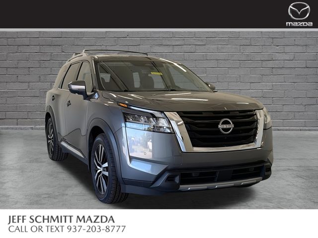 Used 2024 Nissan Pathfinder Platinum SUV