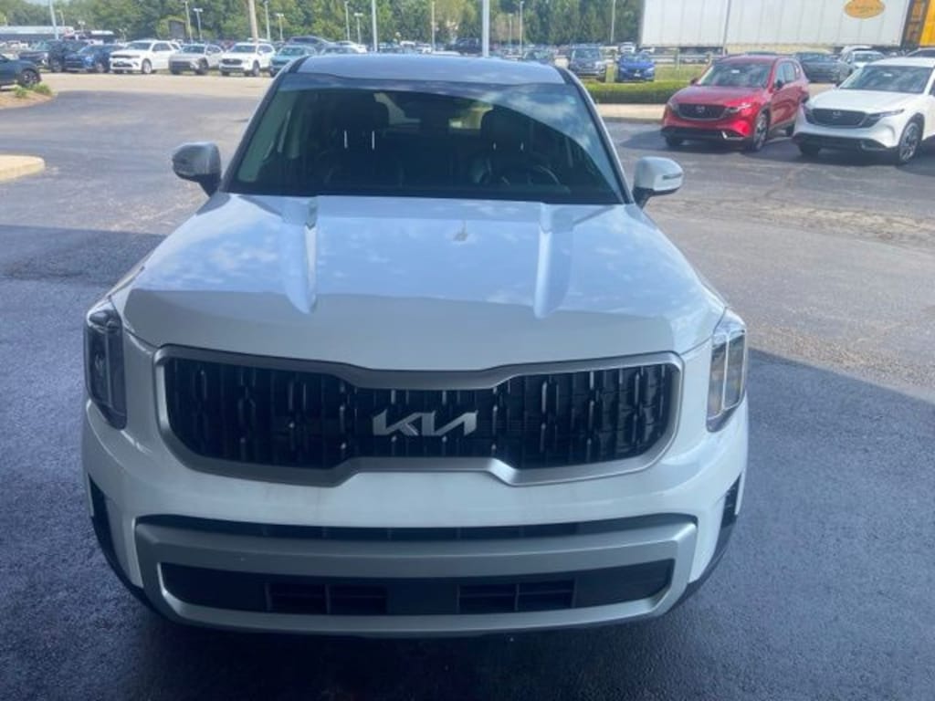 Used 2025 Kia Telluride LX SUV
