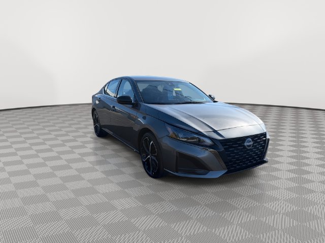 Used 2025 Nissan Altima 2.5 SR Sedan