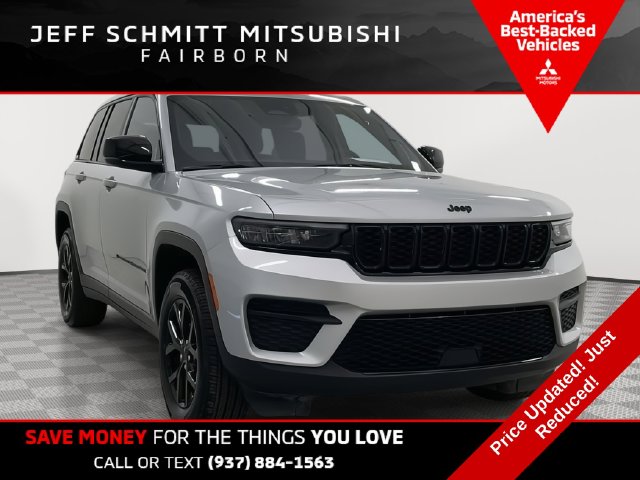Used 2024 Jeep Grand Cherokee Laredo SUV