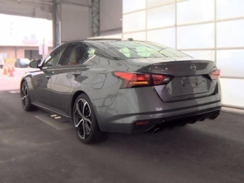 Used 2025 Nissan Altima SR Sedan