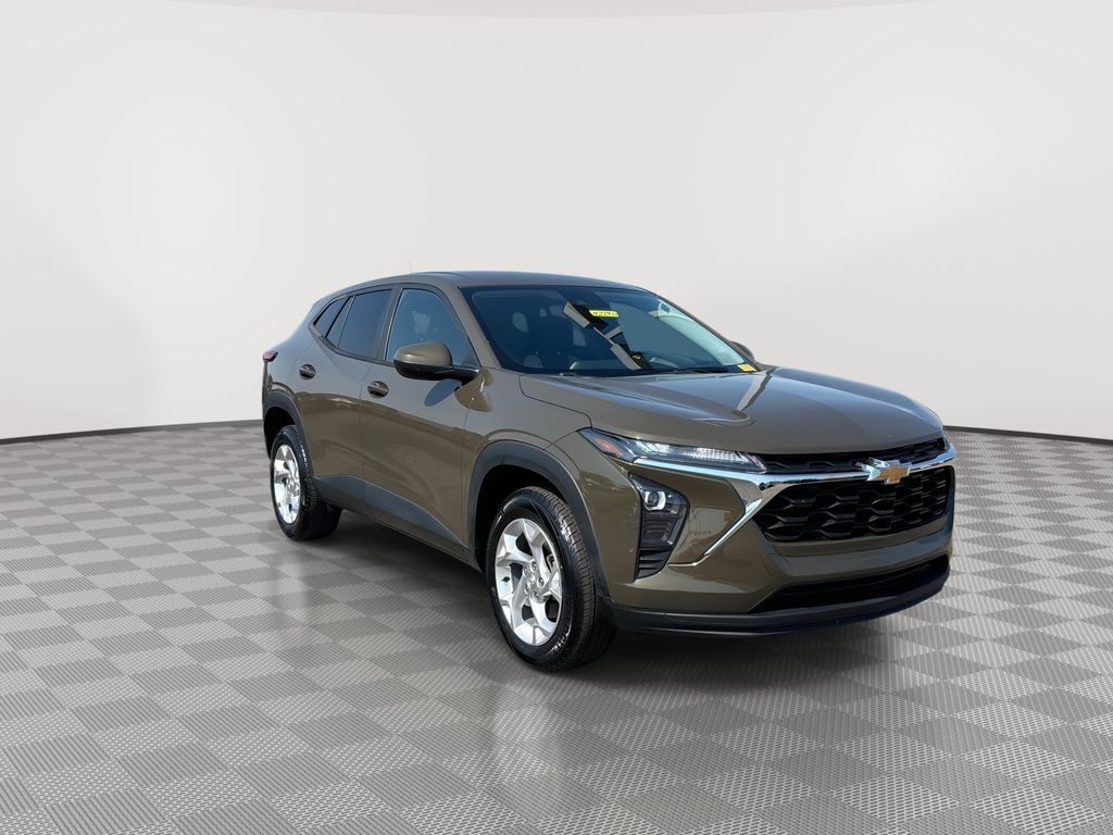Used 2024 Chevrolet Trax LS SUV
