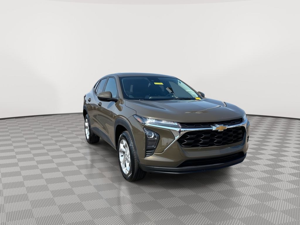 Used 2024 Chevrolet Trax LS SUV