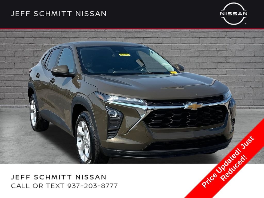 Used 2024 Chevrolet Trax LS SUV