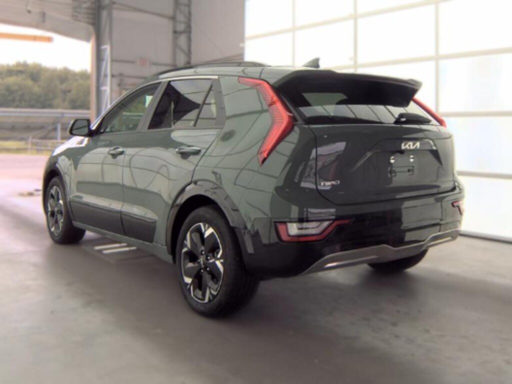 Used 2023 Kia Niro EV Wave SUV
