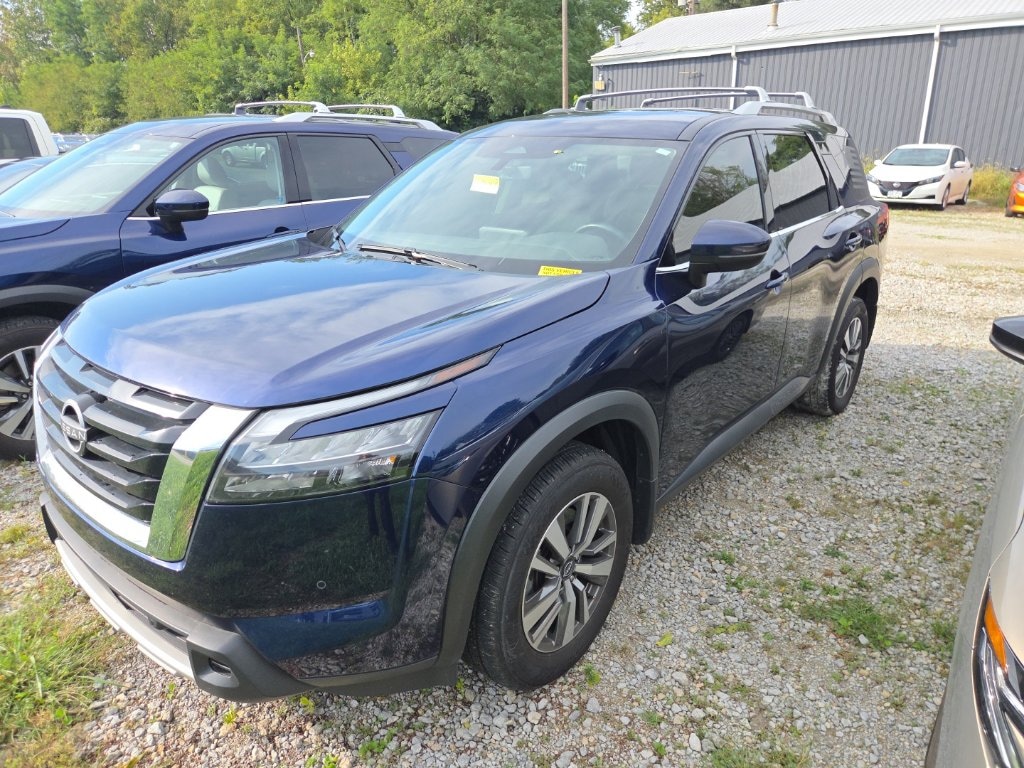 Certified 2025 Nissan Pathfinder SL SUV
