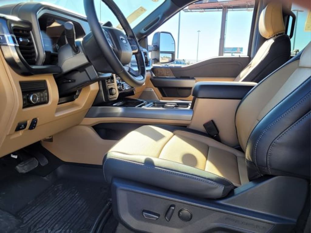 New 2026 Ford F-350SD Lariat Truck