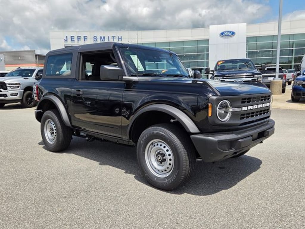 New 2026 Ford Bronco Base SUV