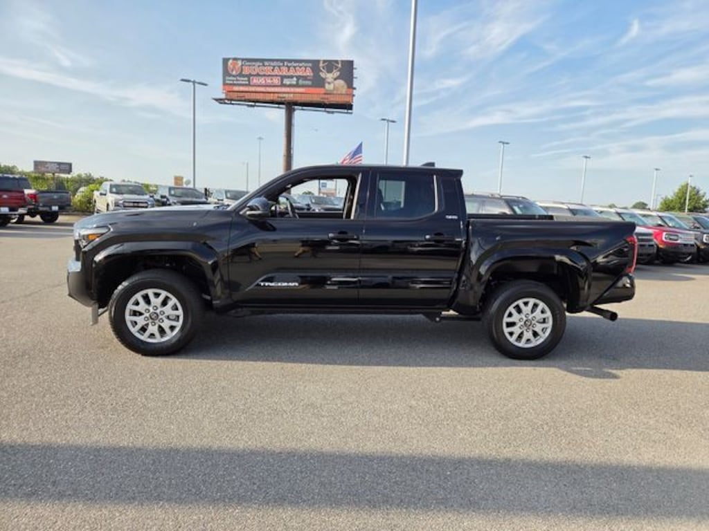 Used 2025 Toyota Tacoma SR5 Truck