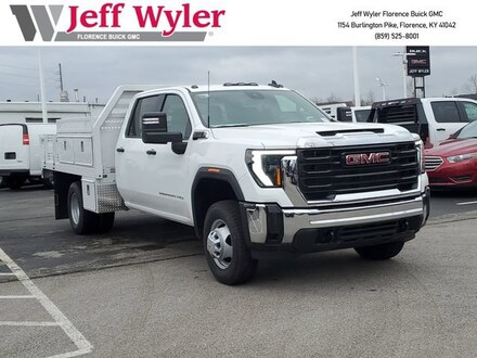 2025 GMC Sierra 3500 HD Chassis Cab Pro Truck