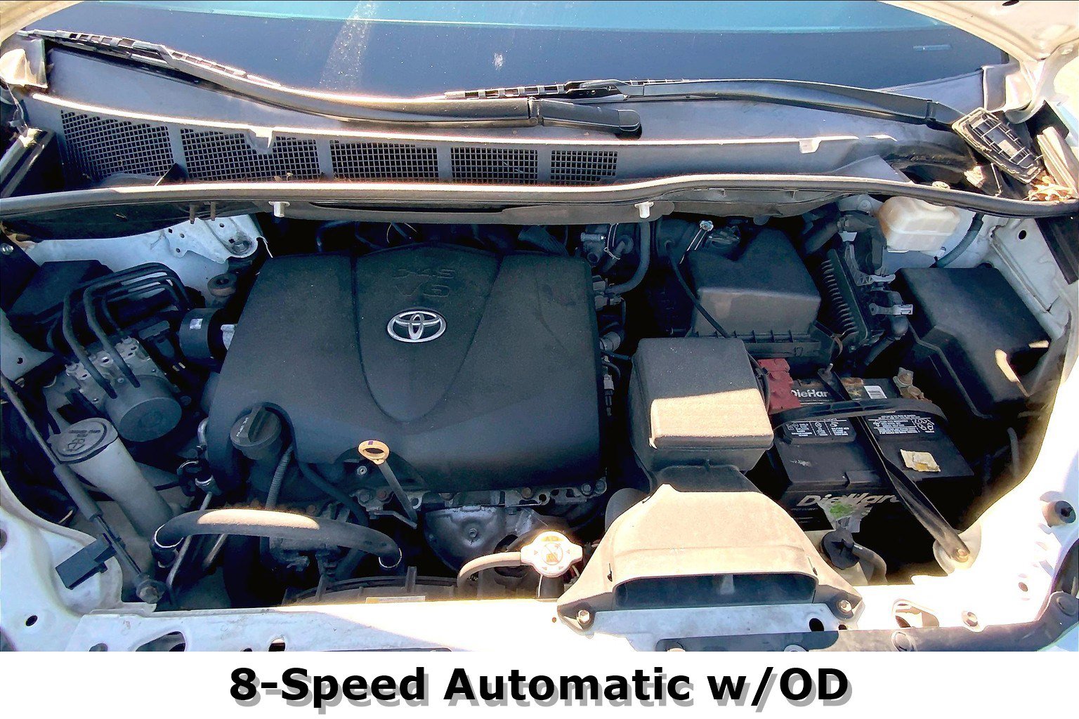 2017 Toyota Sienna LE - Photo 10