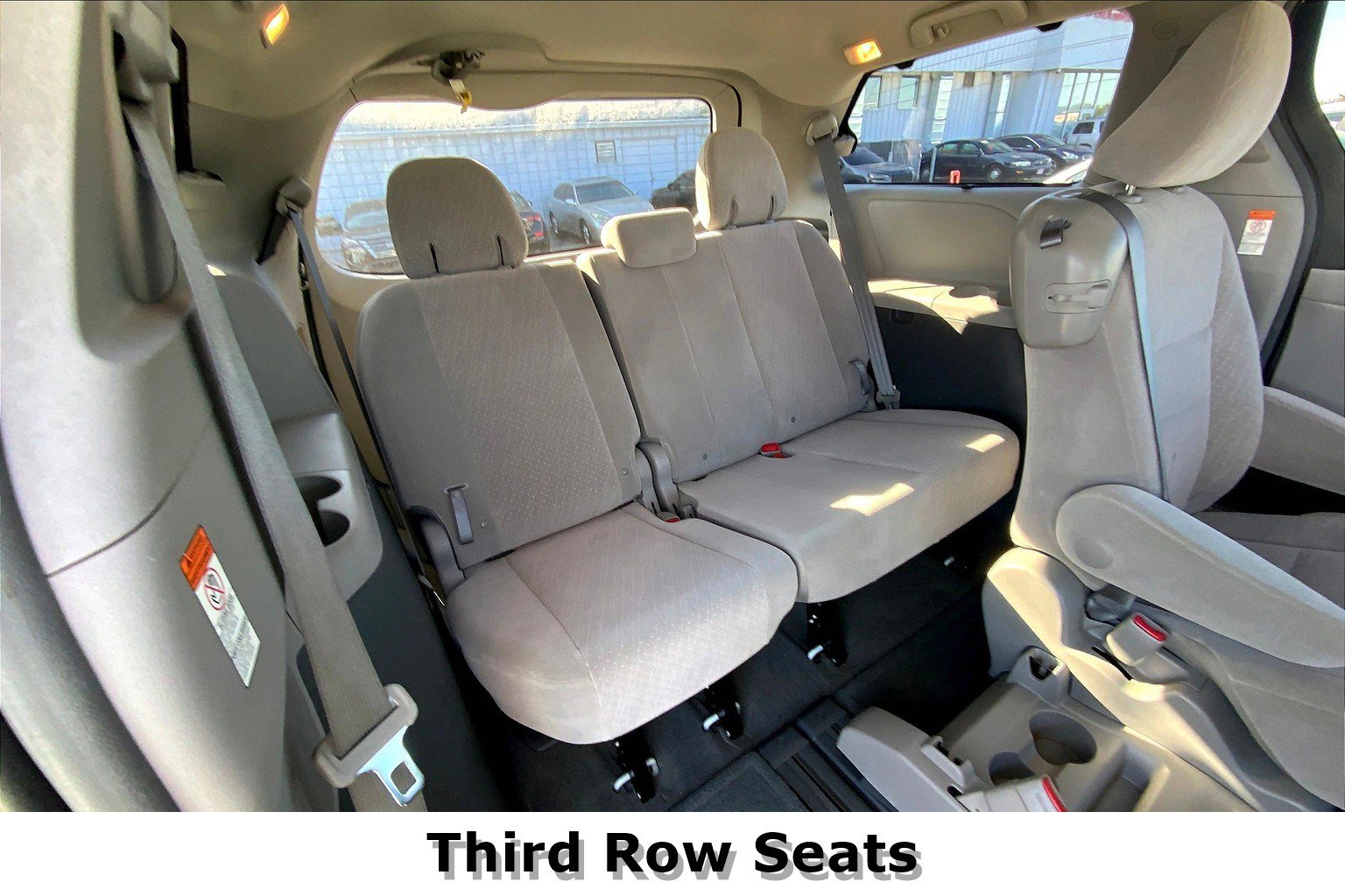2017 Toyota Sienna LE - Photo 29