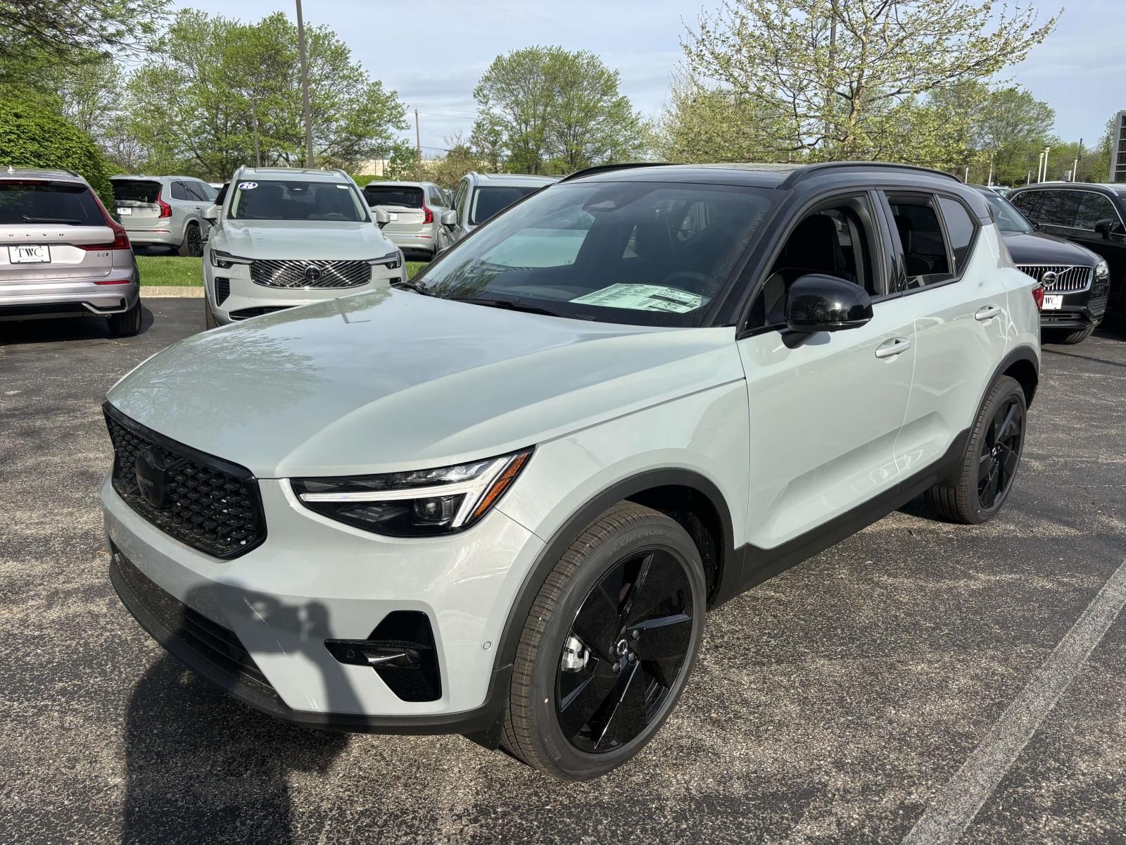 2026 Volvo XC40