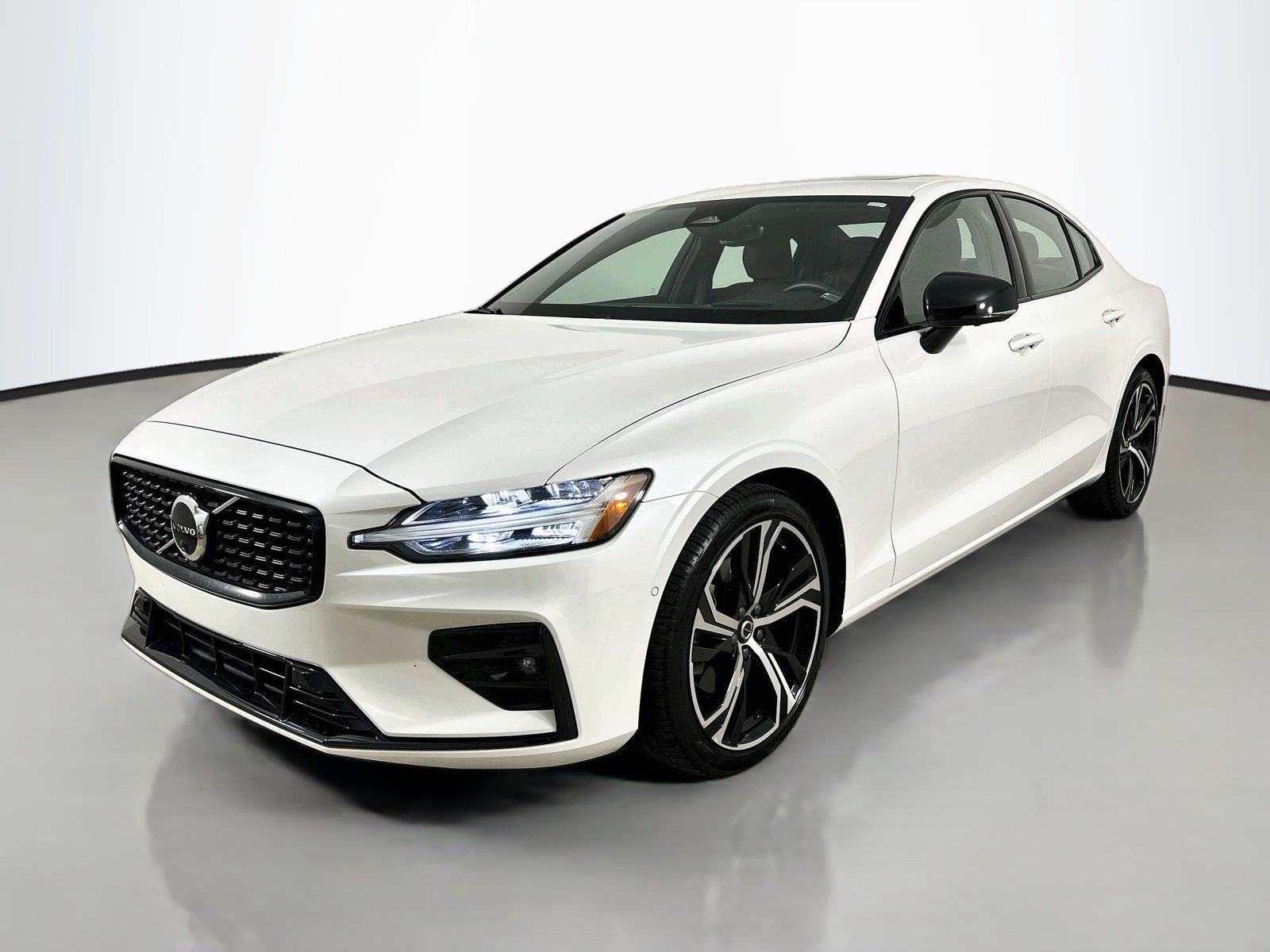 2024 Volvo S60
