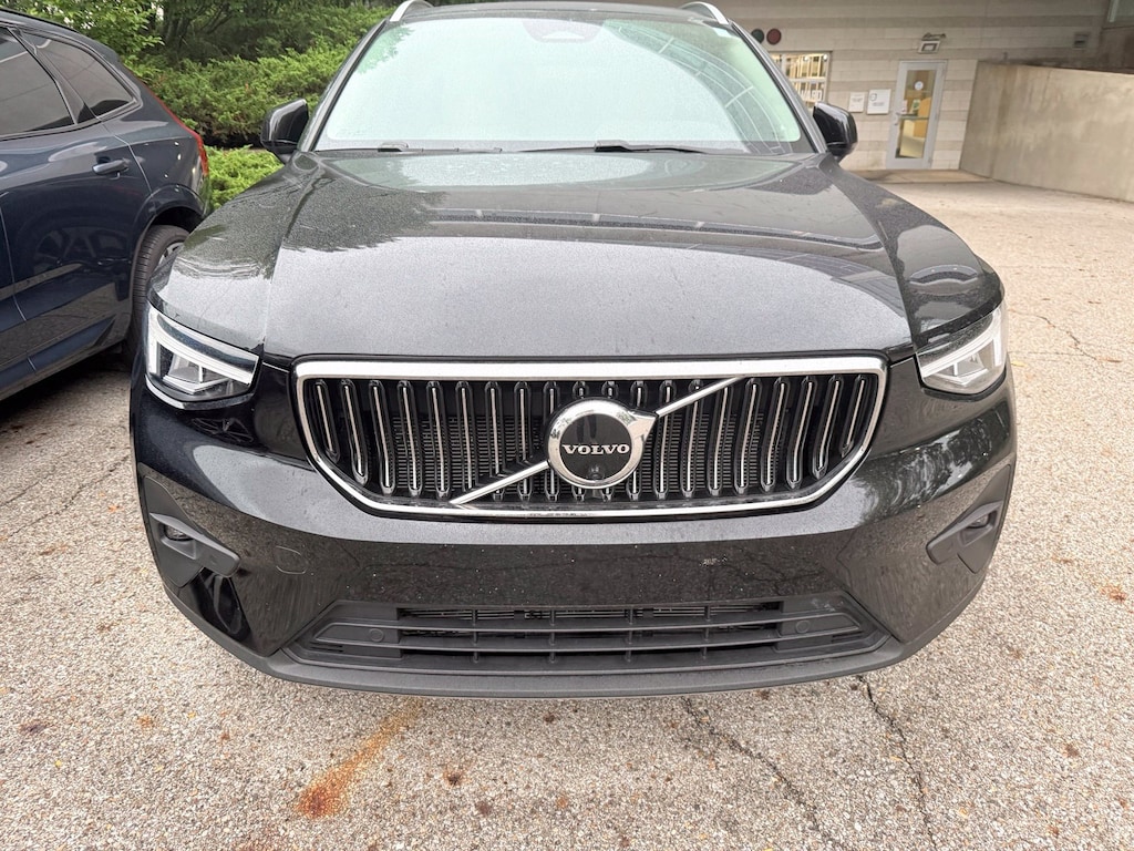 Certified 2023 Volvo XC40 B5 Plus Bright Theme SUV