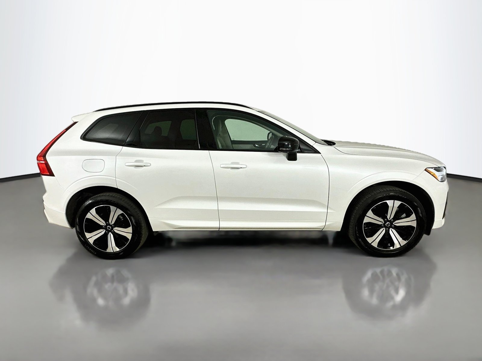 Used 2025 Volvo XC60 Plug-In Hybrid T8 Core SUV