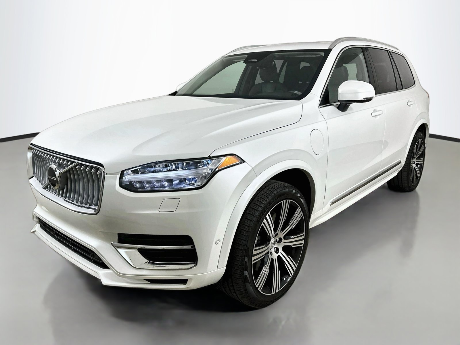 Used 2025 Volvo XC90 Plug-In Hybrid T8 Plus SUV