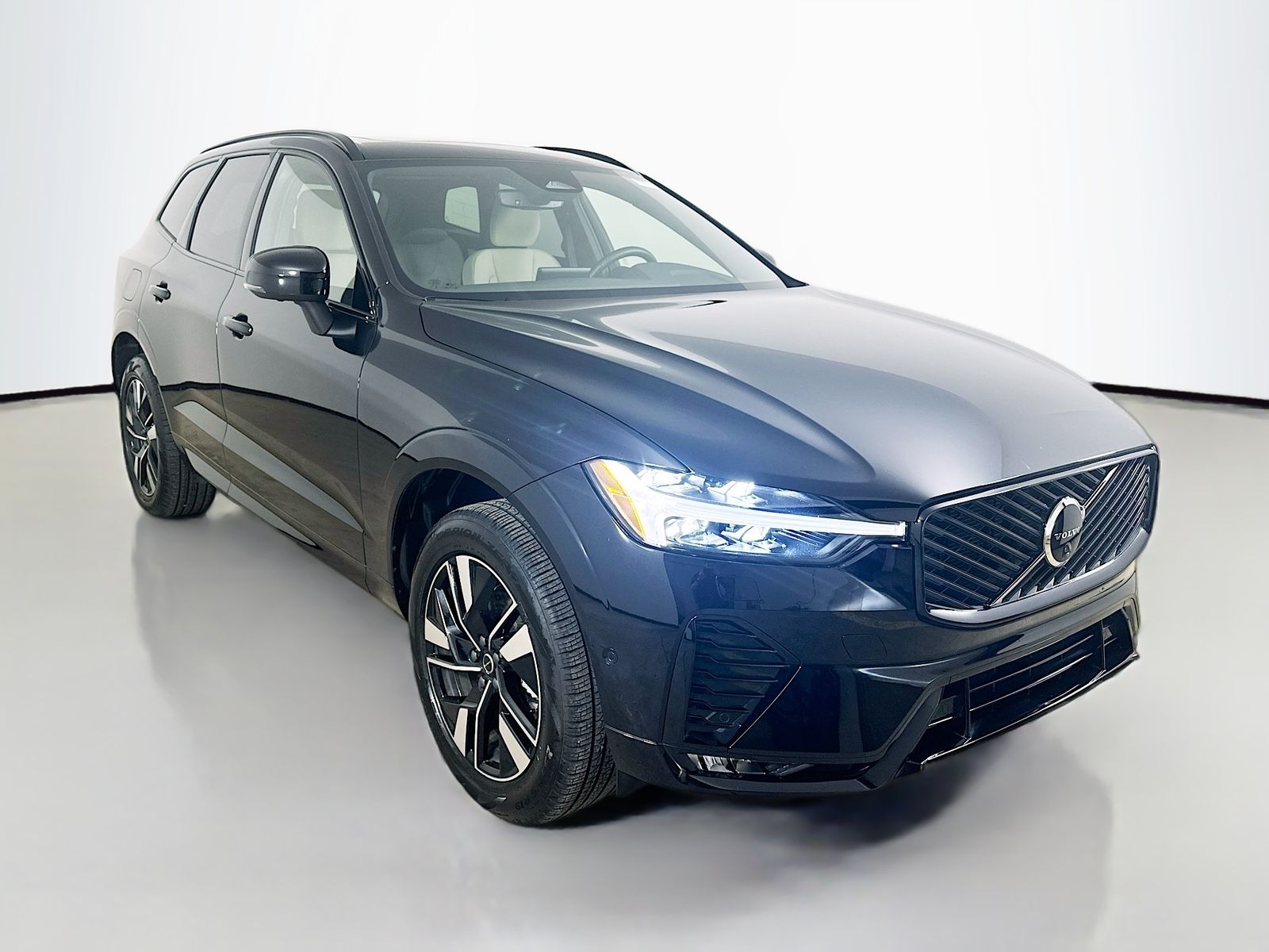 Used 2026 Volvo XC60 B5 Plus SUV