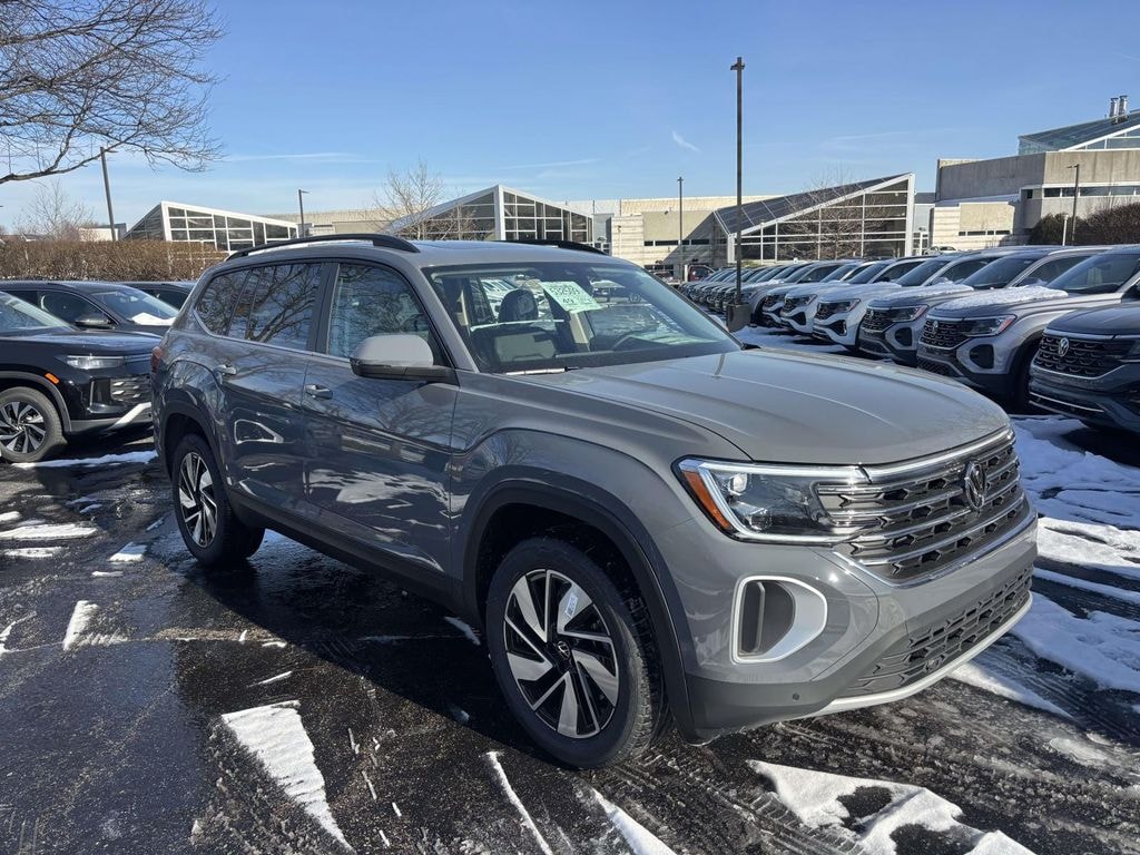 New 2026 Volkswagen Atlas SE w/Technology SUV