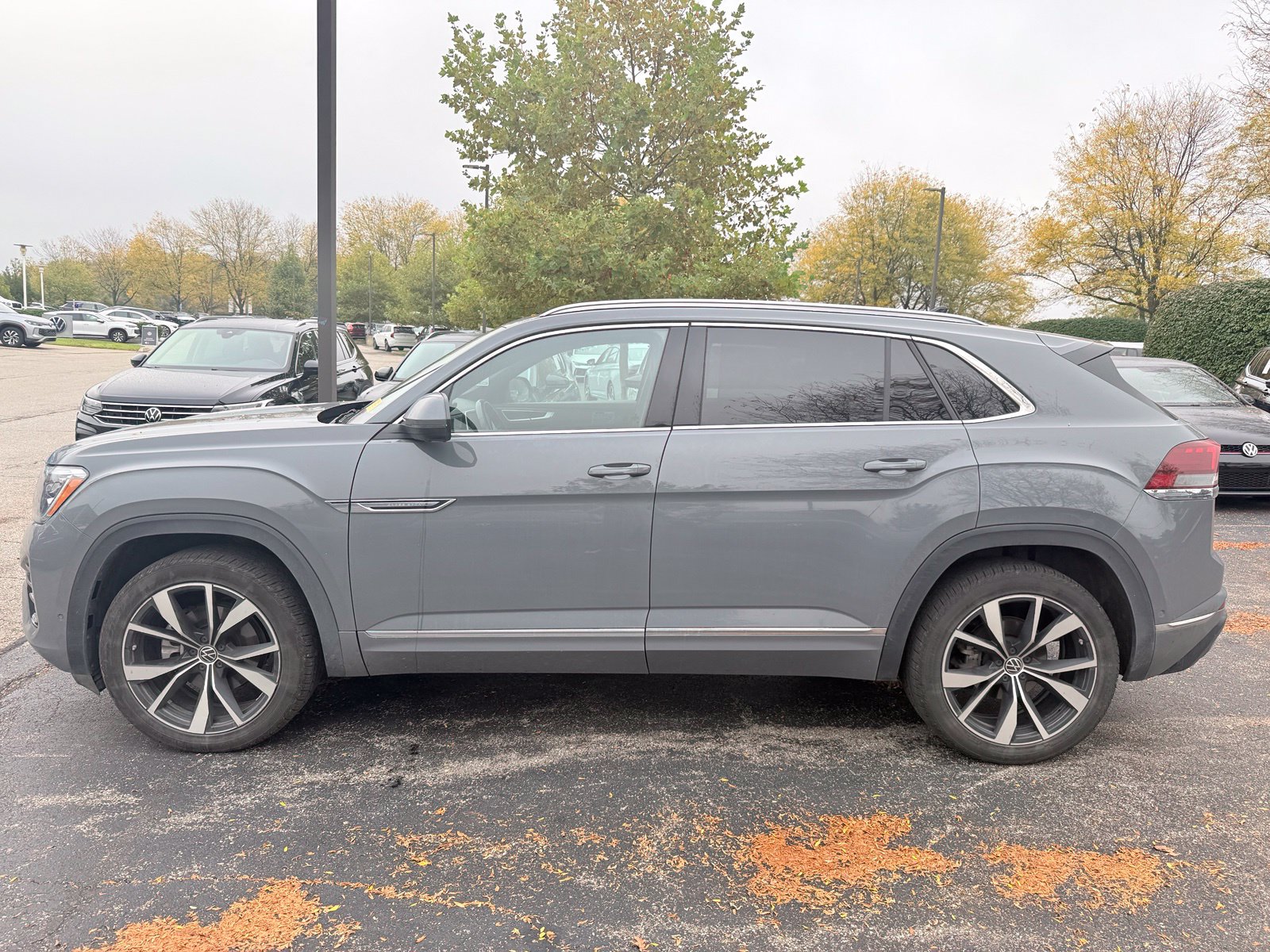 Used 2024 Volkswagen Atlas Cross Sport 2.0T SEL Premium R-Line SUV