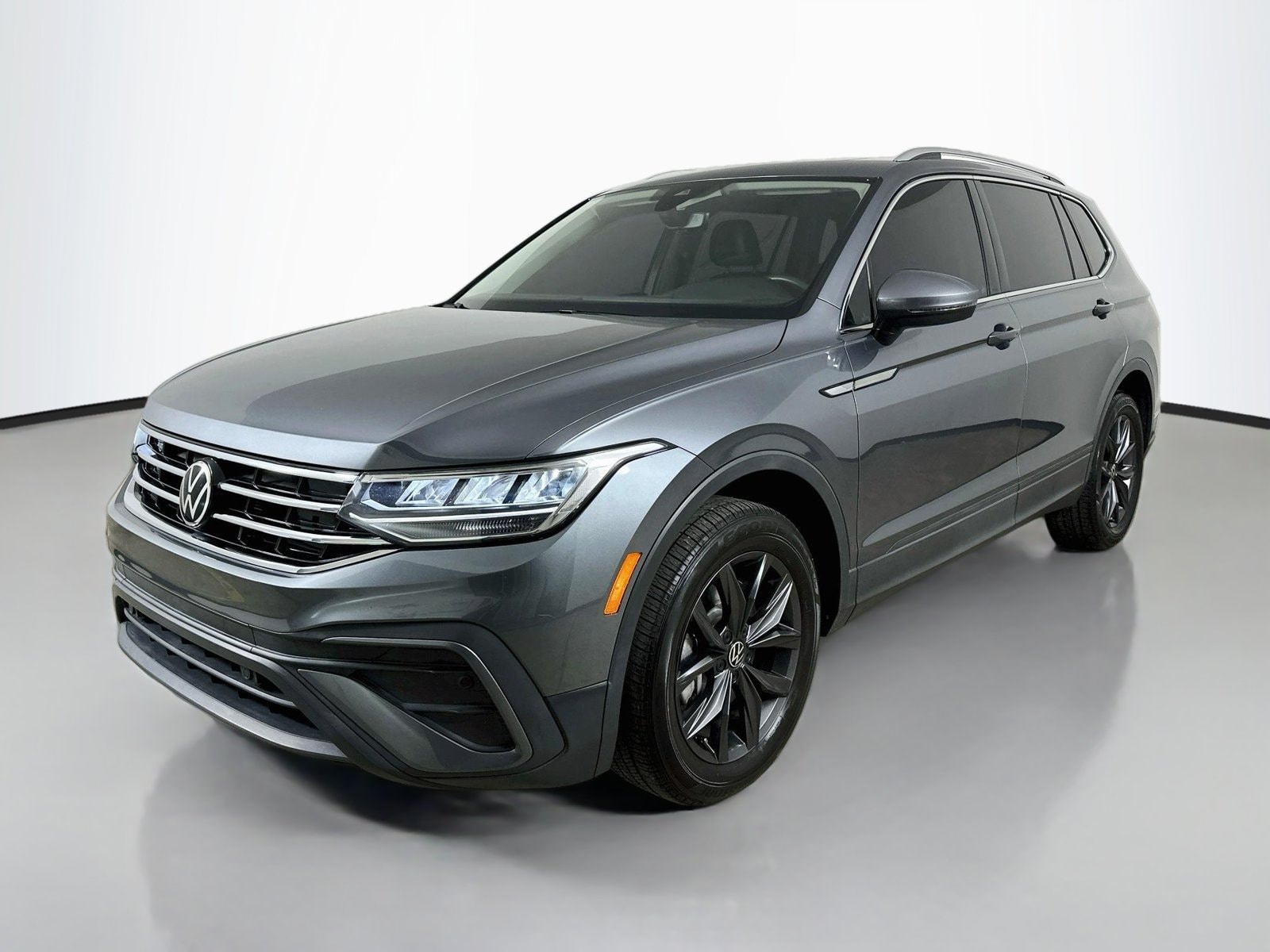 2023 Volkswagen Tiguan SUV 