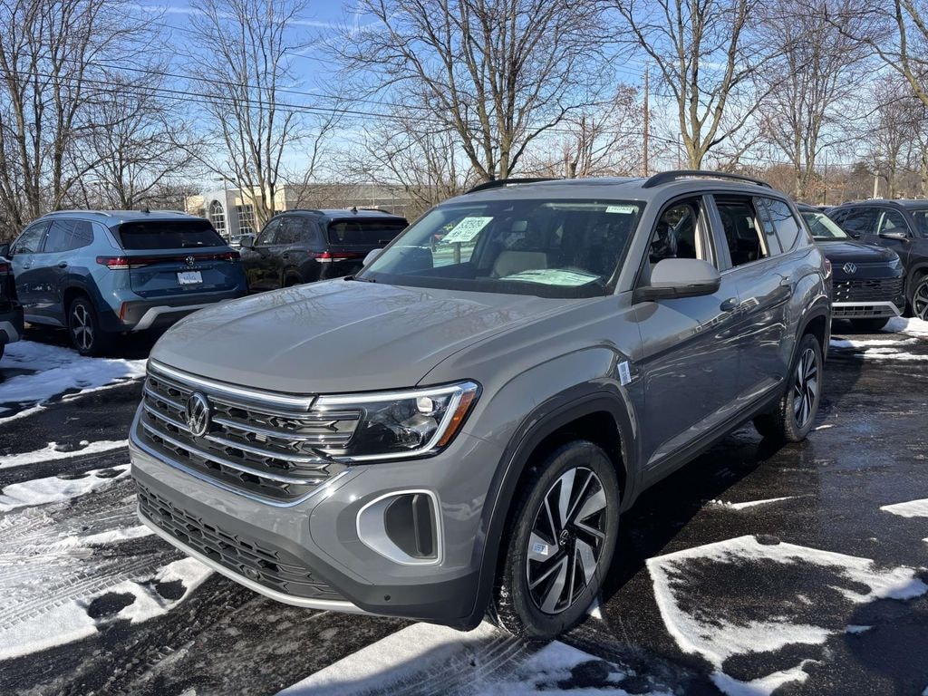 New 2026 Volkswagen Atlas SE w/Technology SUV
