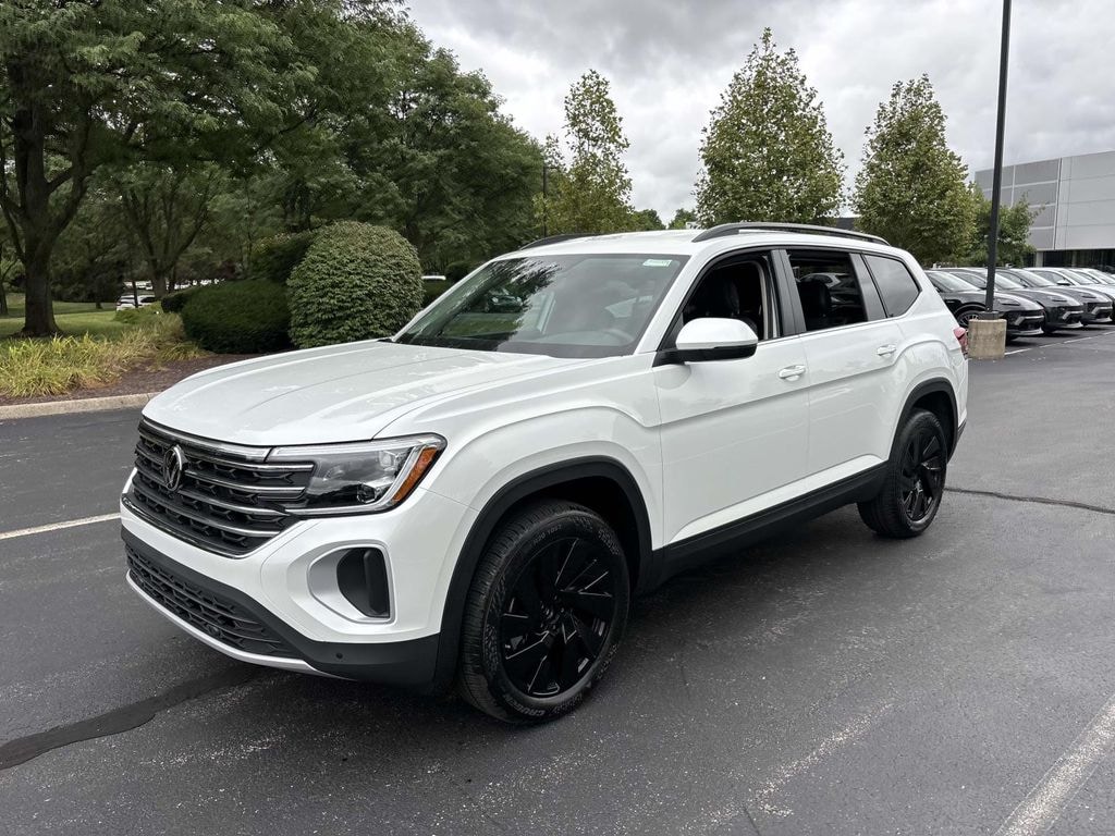 New 2026 Volkswagen Atlas SE w/Technology SUV