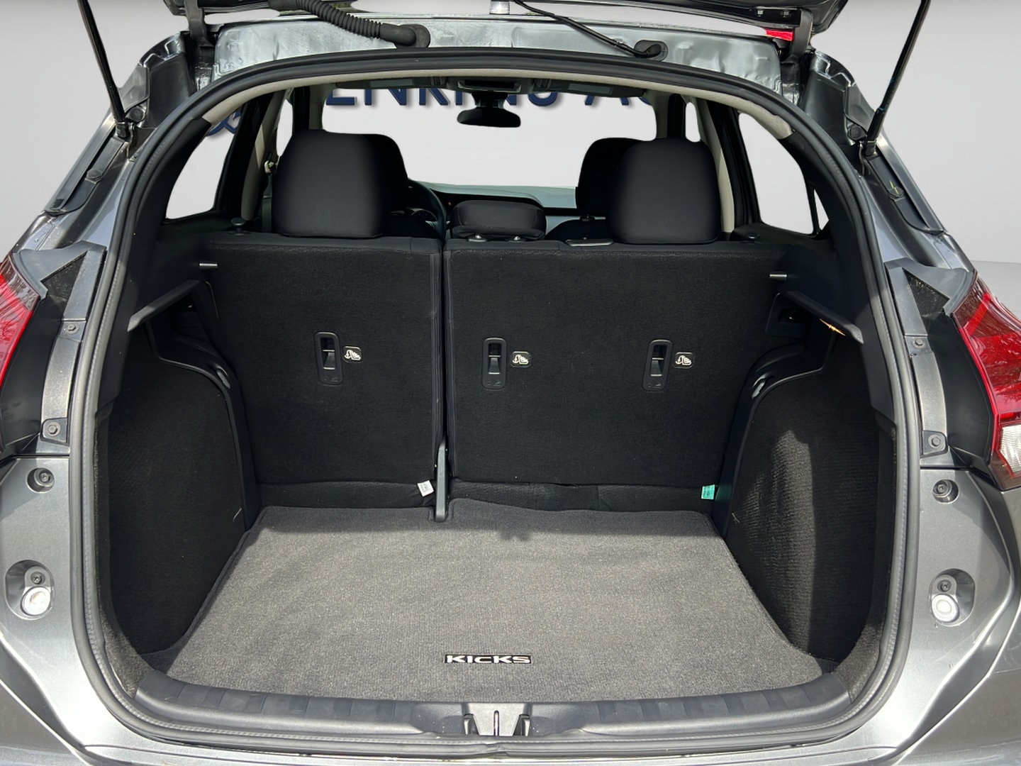 2024 Nissan Kicks S - Photo 9
