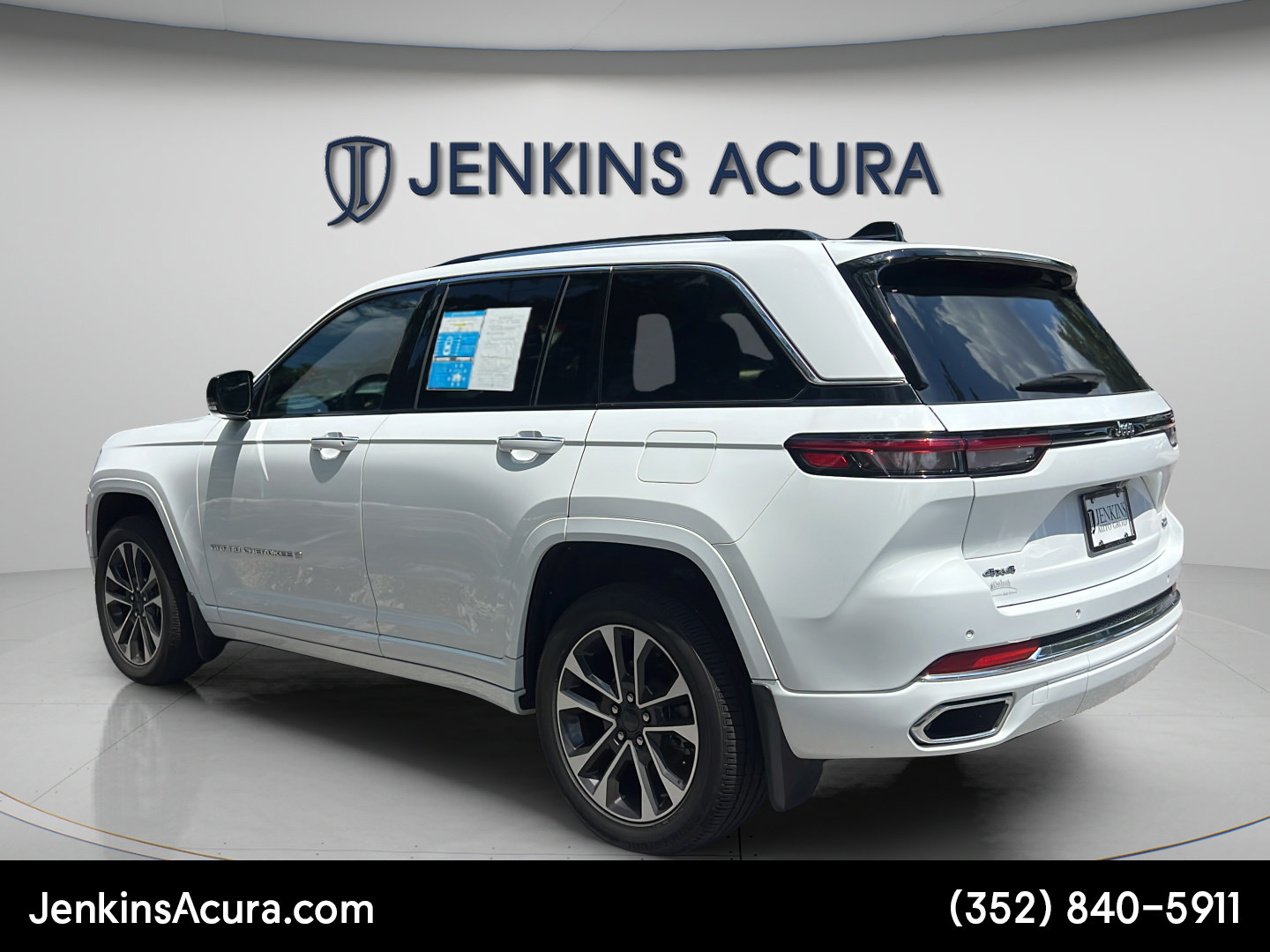 Used 2023 Jeep Grand Cherokee Overland SUV