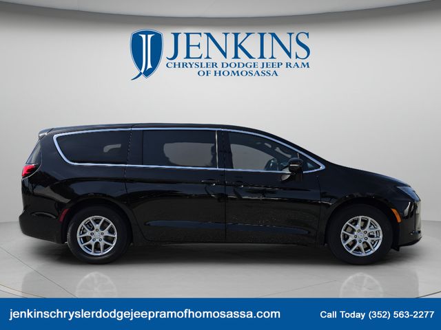 New 2027 Chrysler Pacifica SELECT Passenger Van