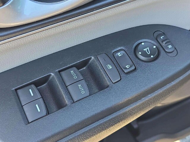 2022 Honda CR-V Touring - Photo 24