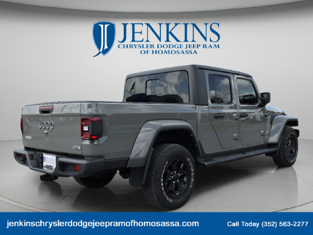 Used 2023 Jeep Gladiator Overland Truck