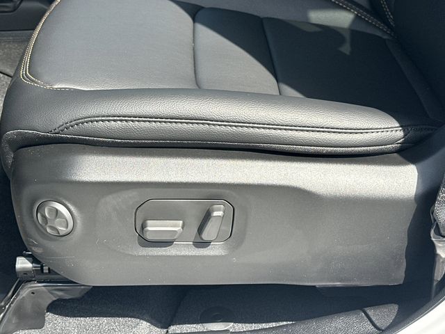 2025 Jeep Wrangler 4-Door Sahara - Photo 22