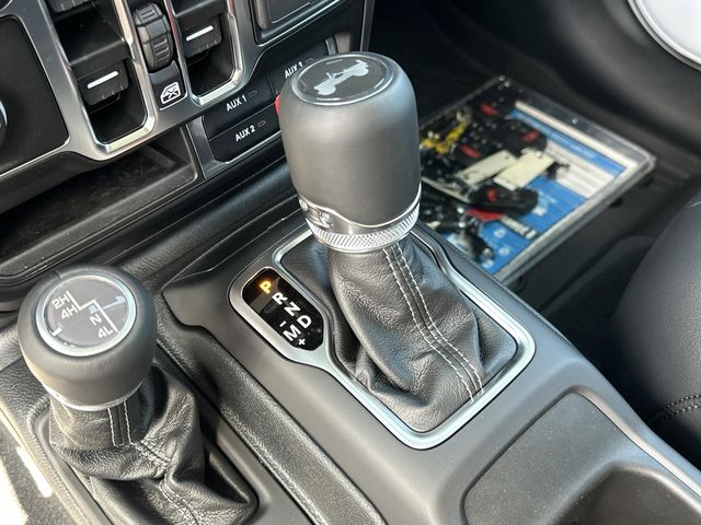 2025 Jeep Wrangler 4-Door Sahara - Photo 14