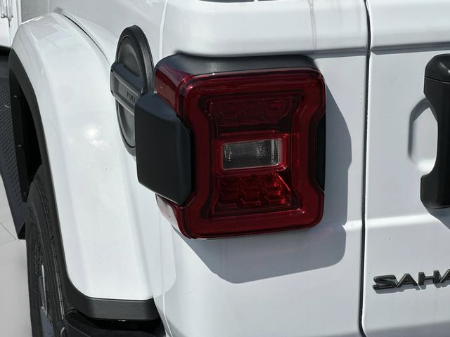 2025 Jeep Wrangler 4-Door Sahara - Photo 26
