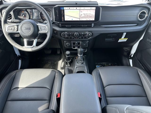2025 Jeep Wrangler 4-Door Sahara - Photo 33
