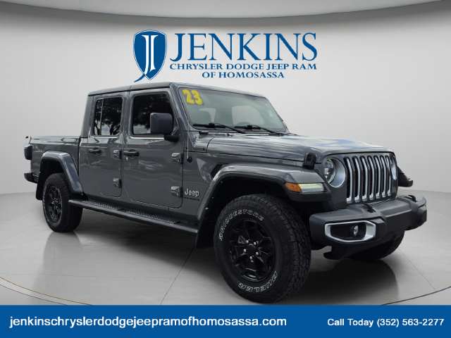 Used 2023 Jeep Gladiator Overland Truck