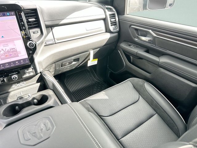 2026 RAM 1500 Laramie - Photo 17