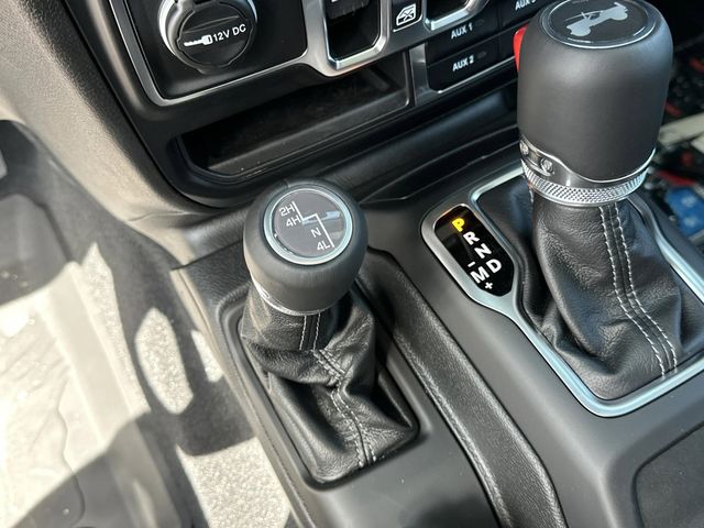 2025 Jeep Wrangler 4-Door Sahara - Photo 17