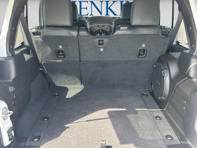 2025 Jeep Wrangler 4-Door Sahara - Photo 28